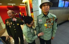 中国志愿军老兵赴韩接战友遗骸(图)