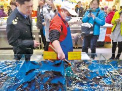 北京多家超市陆续恢复活鱼销售