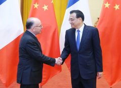 李克强接待法国总理访华：以稳定性应对不确定性