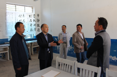 长武法院院长吴云青深入包抓学校调研