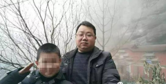 媒体：舆论同情副镇长开专车实质是仇恨贪官