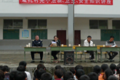 大关县天星法庭法官送法进校园