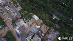 西安大唐芙蓉园旁别墅区违建成风 曾被多次查处
