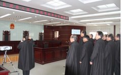 长武法院积极开展“国家宪法日”宣传活动
